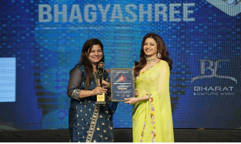 Heena Arun Trivedi receives Best Makeup Artist in Chennai title 2024 at Superwoman Awards Season 5