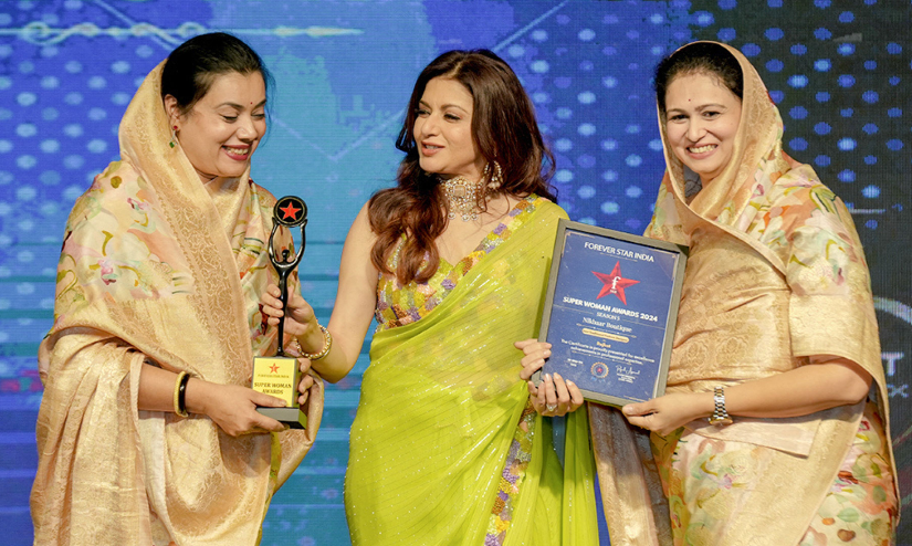 Nikhaar Boutique wins Best Traditional Fashion Designer in Rajkot 2024 at Superwoman Awards Season 5